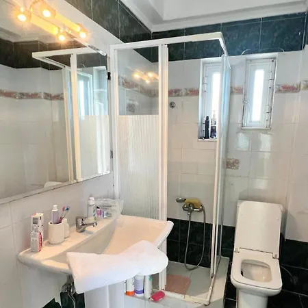 Sea Side Alexandra Appartamento *