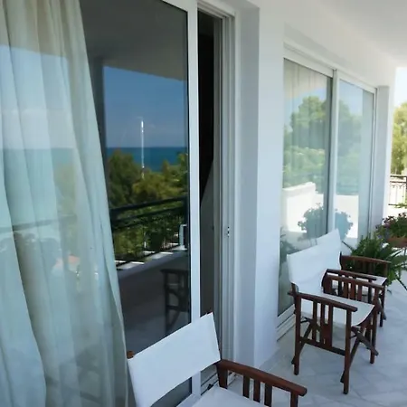 Sea Side Alexandra Daire