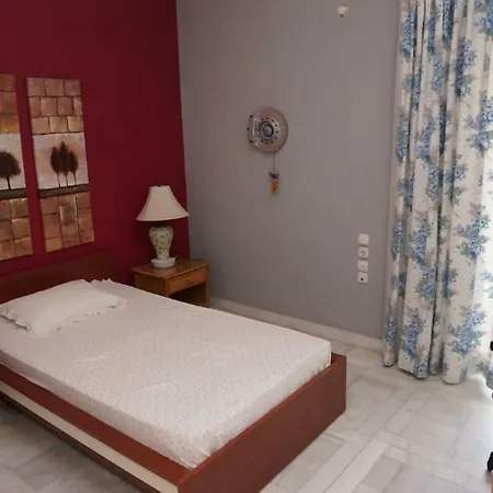 Sea Side Alexandra *