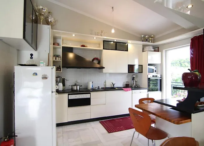 Apartment Sea Side Alexandra