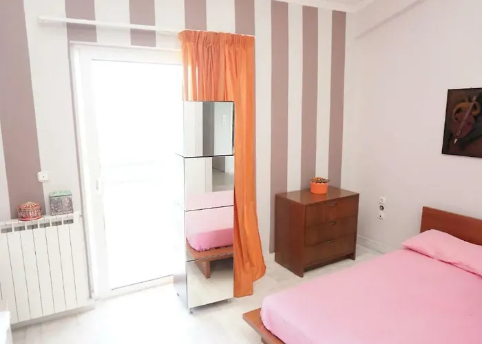 Apartment Sea Side Alexandra