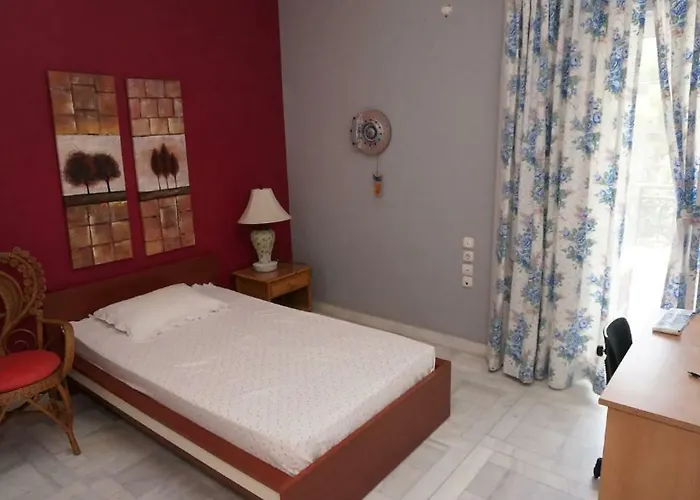 Sea Side Alexandra *